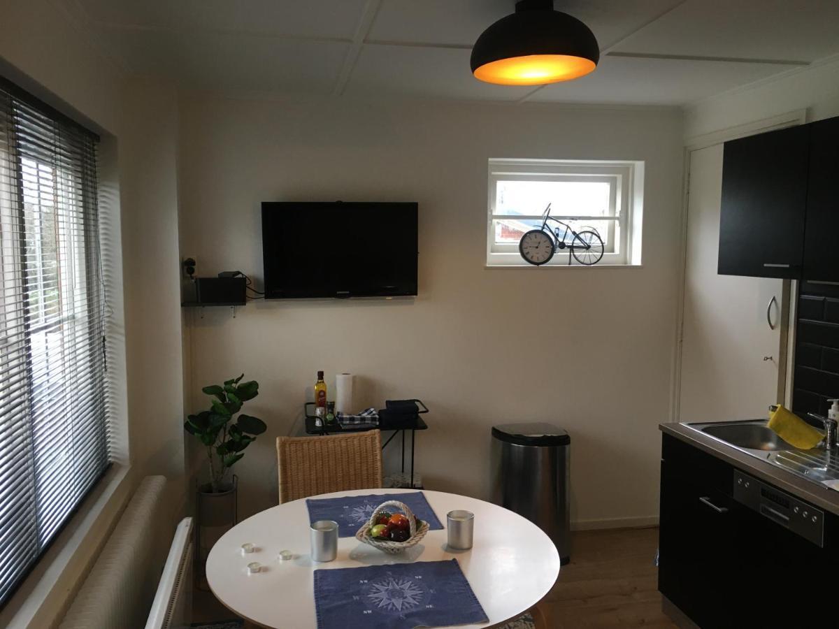 Huize Kruiz Bed & Breakfast Bellingwolde Bagian luar foto