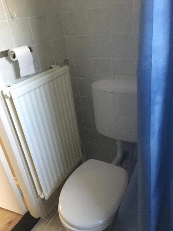 Huize Kruiz Bed & Breakfast Bellingwolde Bagian luar foto